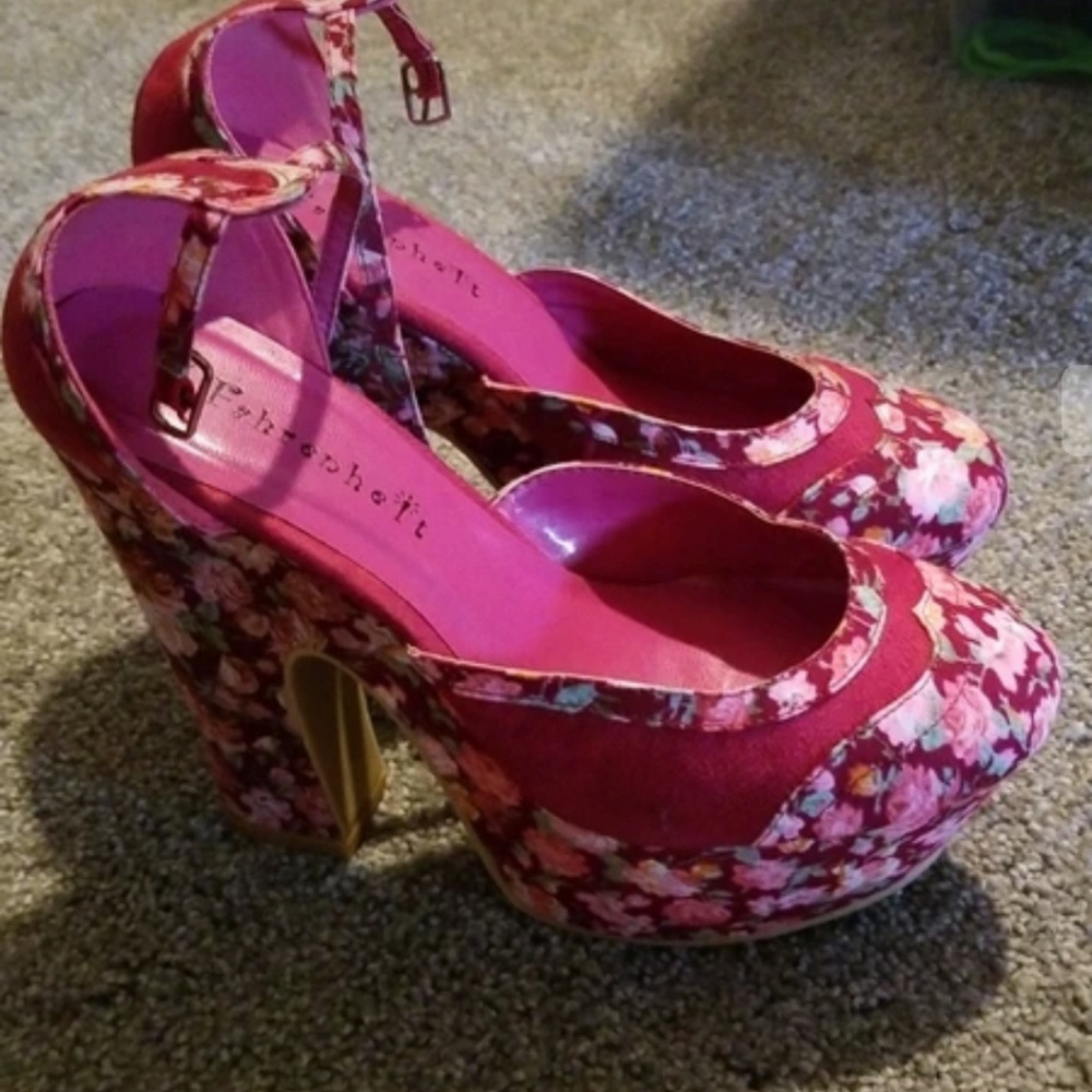 Platforms - Picture 3 of 4